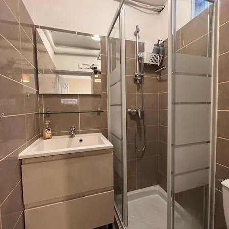 Au Coeur De Palavas, Maison De Pecheur Climatisee Et Pleine De Charme - 50m De La - Commerces&commodites - Laconciergeriebynina Lejlighed