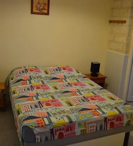Pecheur: F2 Climatise Au Coeur Du Village. * Palavas-les-Flots