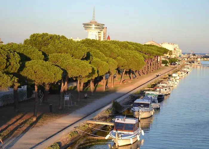 Apartament Pecheur: F2 Climatise Au Coeur Du Village. *